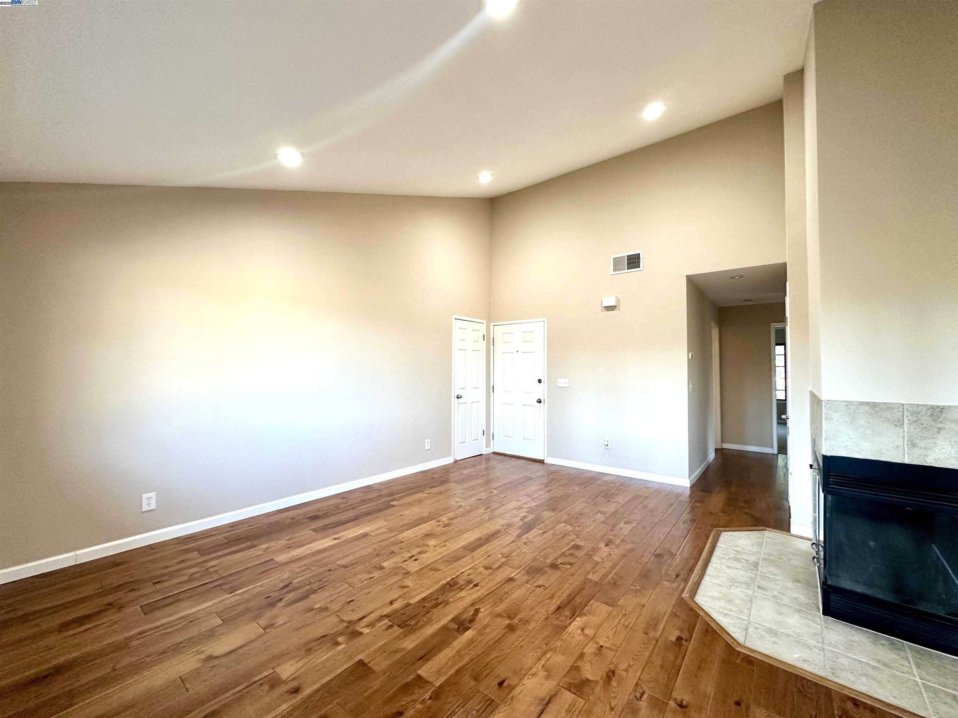 Photo #4: 41108362 Listing 