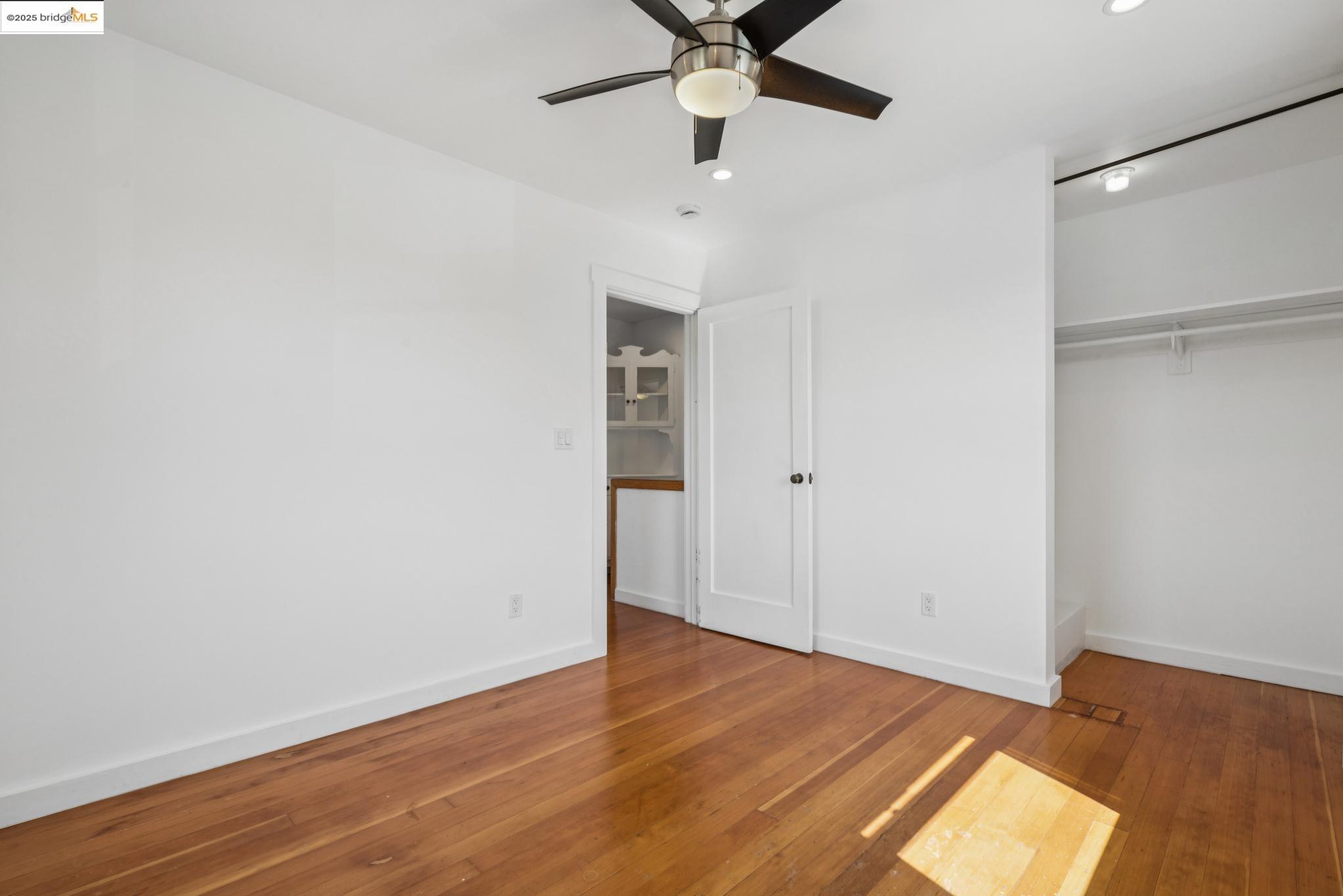 Detail Gallery Image 15 of 25 For 137 Collins St, Richmond,  CA 94801 - 2 Beds | 1 Baths