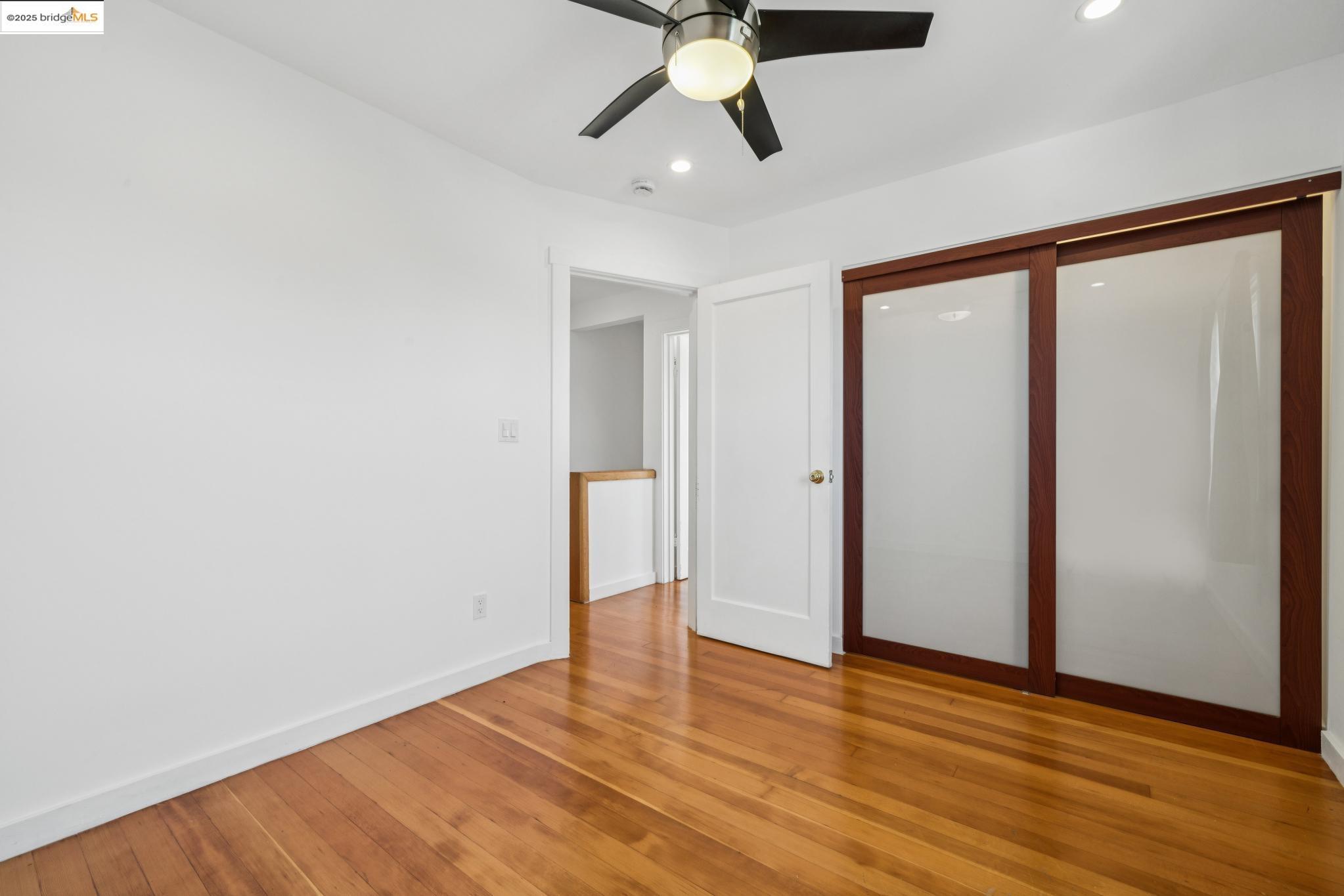 Detail Gallery Image 18 of 25 For 137 Collins St, Richmond,  CA 94801 - 2 Beds | 1 Baths
