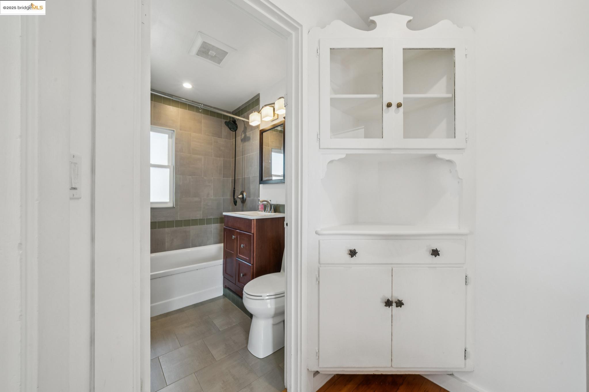 Detail Gallery Image 21 of 25 For 137 Collins St, Richmond,  CA 94801 - 2 Beds | 1 Baths