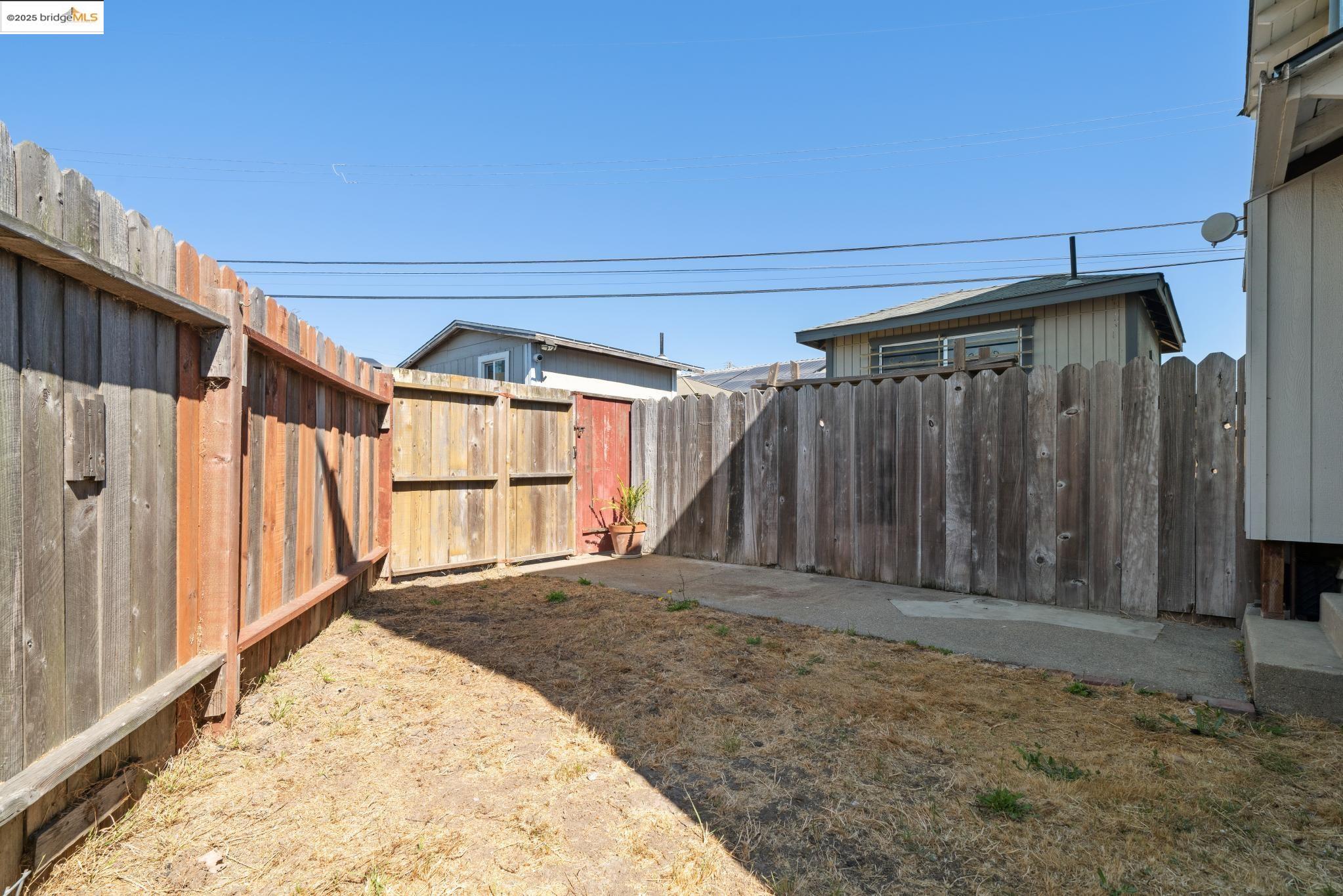 Detail Gallery Image 24 of 25 For 137 Collins St, Richmond,  CA 94801 - 2 Beds | 1 Baths