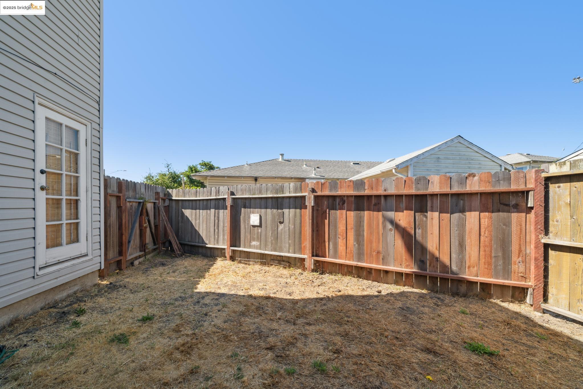 Detail Gallery Image 25 of 25 For 137 Collins St, Richmond,  CA 94801 - 2 Beds | 1 Baths