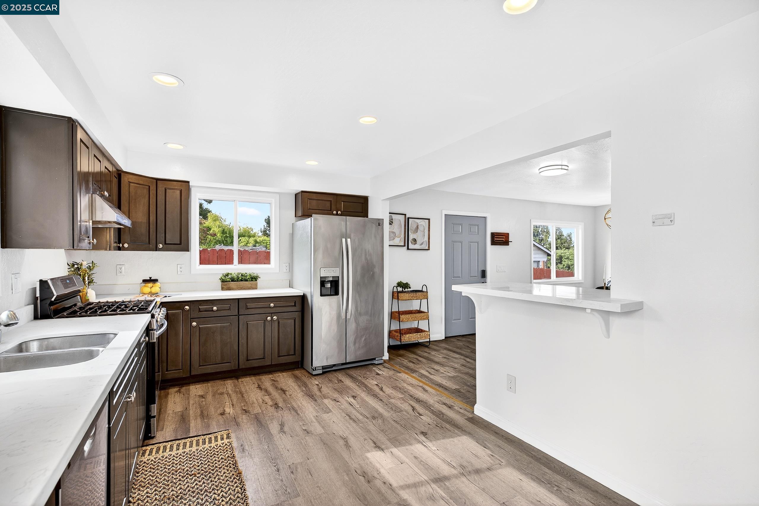 Detail Gallery Image 17 of 60 For 742 Alhambra Rd, El Sobrante,  CA 94803 - 3 Beds | 2 Baths
