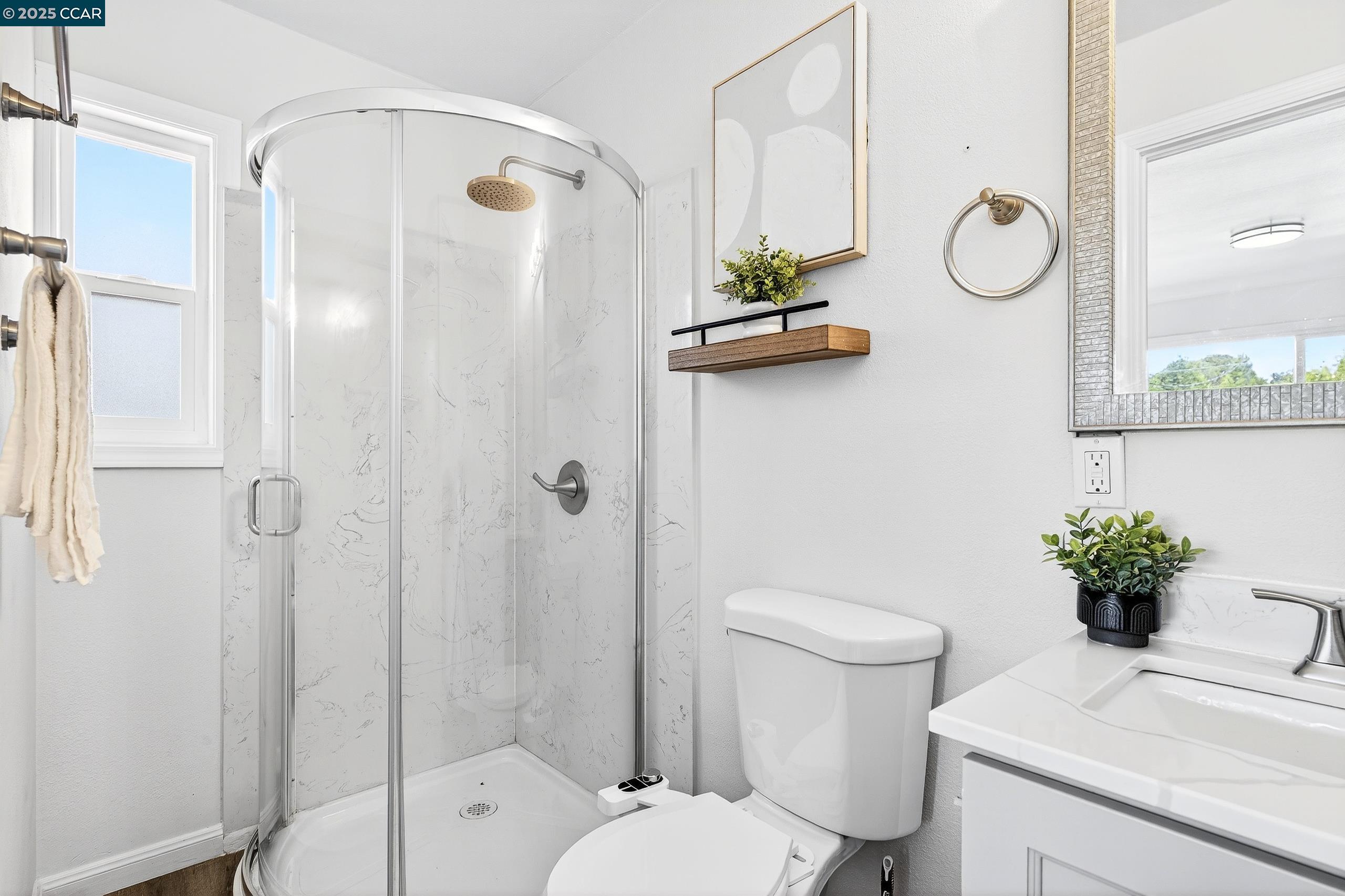 Detail Gallery Image 31 of 60 For 742 Alhambra Rd, El Sobrante,  CA 94803 - 3 Beds | 2 Baths