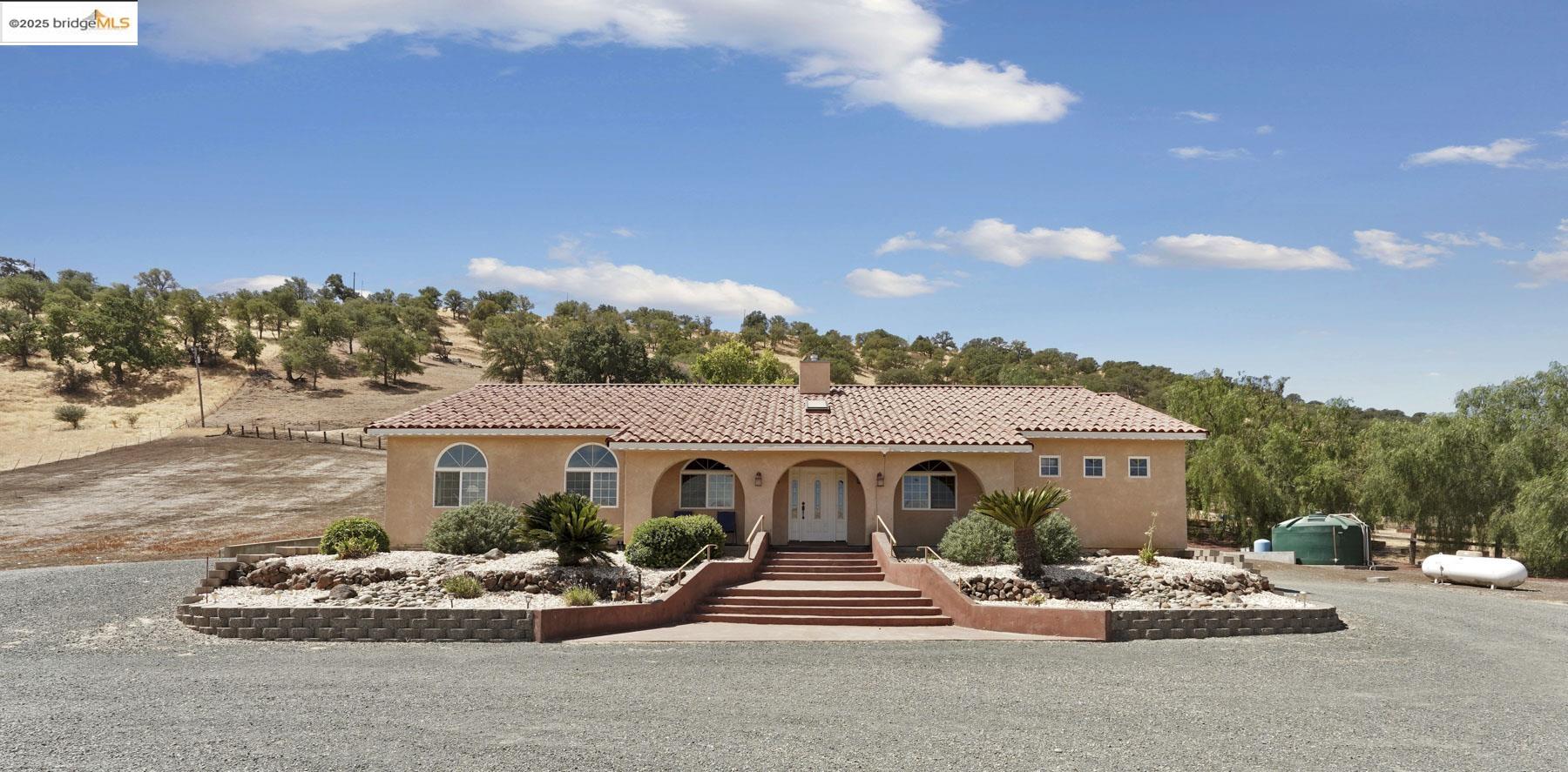 Detail Gallery Image 2 of 52 For 4221 Briones Valley Rd, Brentwood,  CA 94513 - 3 Beds | 3 Baths