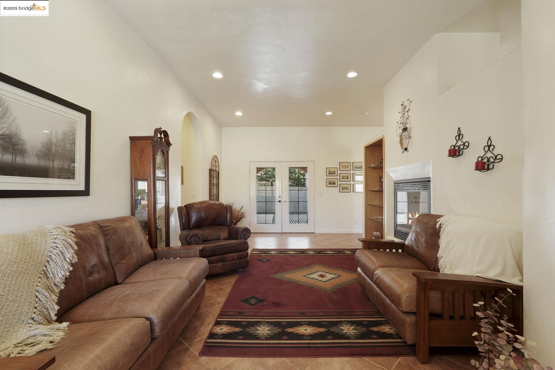 Detail Gallery Image 22 of 52 For 4221 Briones Valley Rd, Brentwood,  CA 94513 - 3 Beds | 3 Baths