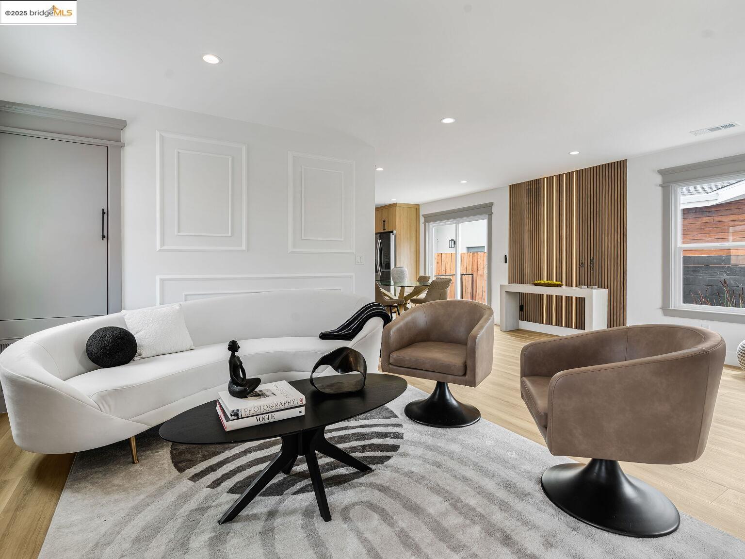 Detail Gallery Image 23 of 60 For 1415 10th St, Berkeley,  CA 94710 - 3 Beds | 3/1 Baths