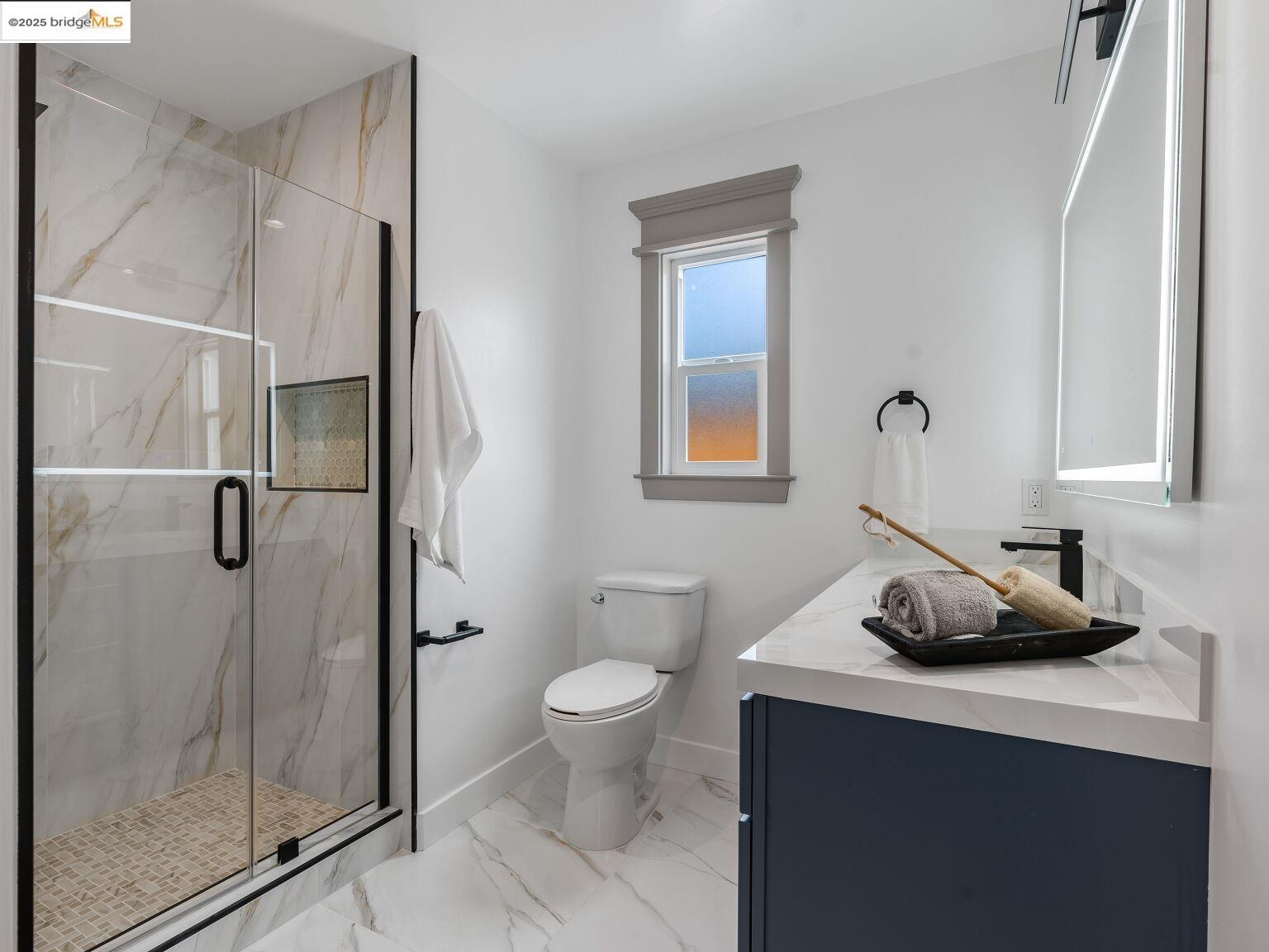 Detail Gallery Image 45 of 60 For 1415 10th St, Berkeley,  CA 94710 - 3 Beds | 3/1 Baths