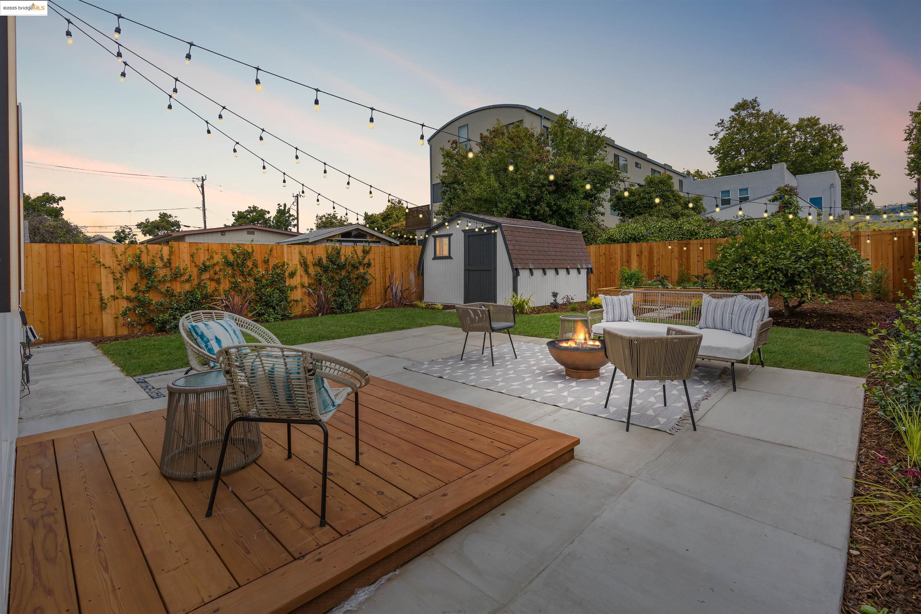 Detail Gallery Image 6 of 60 For 1415 10th St, Berkeley,  CA 94710 - 3 Beds | 3/1 Baths