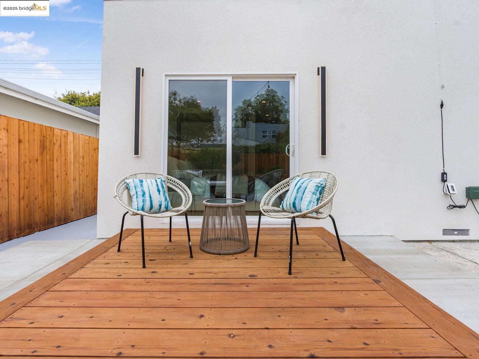 Detail Gallery Image 55 of 60 For 1415 10th St, Berkeley,  CA 94710 - 3 Beds | 3/1 Baths