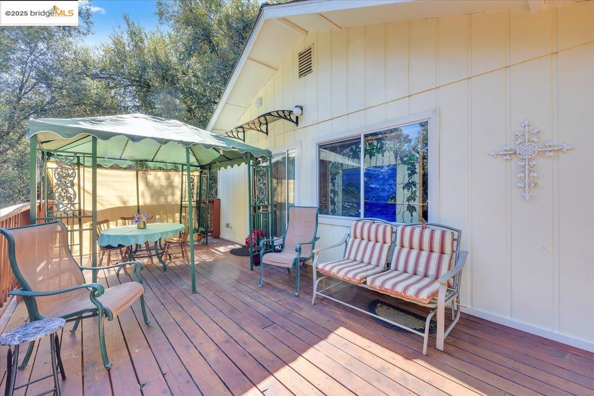 Detail Gallery Image 11 of 60 For 21931 Glenwood Rd, Sonora,  CA 95370-9165 - 3 Beds | 2 Baths