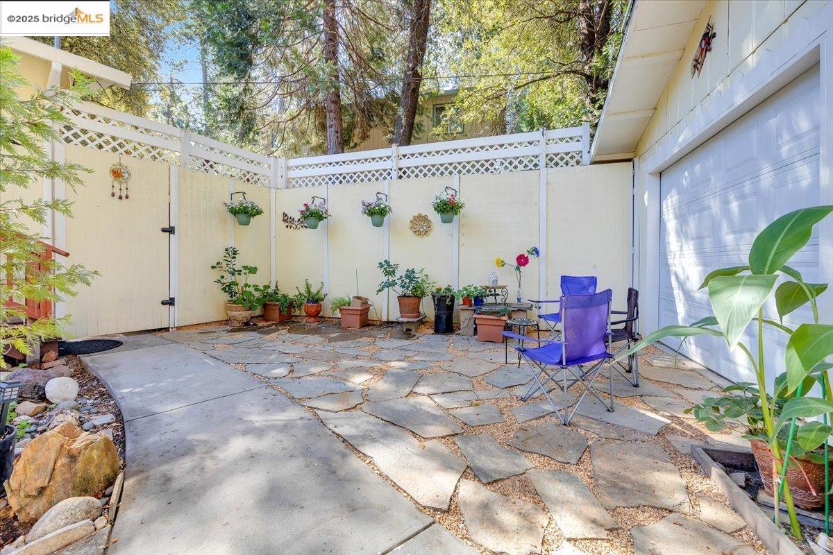 Detail Gallery Image 17 of 60 For 21931 Glenwood Rd, Sonora,  CA 95370-9165 - 3 Beds | 2 Baths