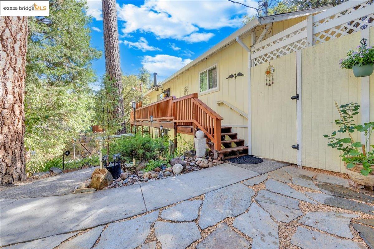 Detail Gallery Image 21 of 60 For 21931 Glenwood Rd, Sonora,  CA 95370-9165 - 3 Beds | 2 Baths