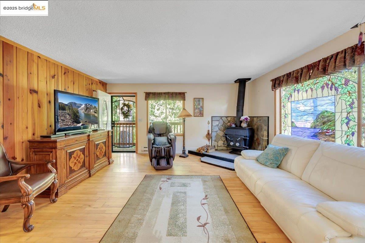 Detail Gallery Image 35 of 60 For 21931 Glenwood Rd, Sonora,  CA 95370-9165 - 3 Beds | 2 Baths