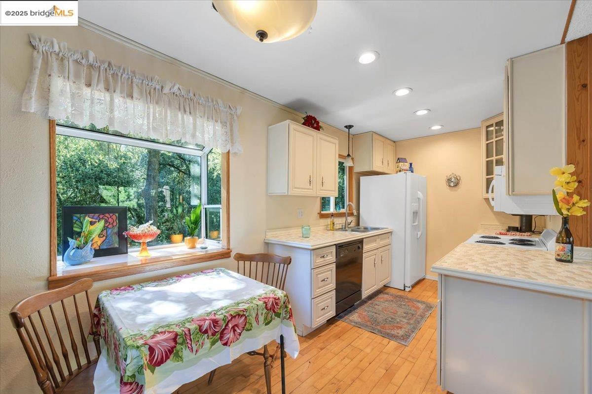 Detail Gallery Image 37 of 60 For 21931 Glenwood Rd, Sonora,  CA 95370-9165 - 3 Beds | 2 Baths