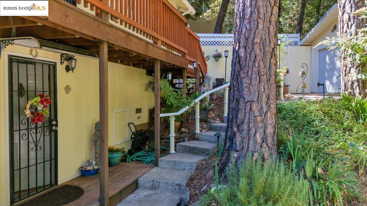 Detail Gallery Image 8 of 60 For 21931 Glenwood Rd, Sonora,  CA 95370-9165 - 3 Beds | 2 Baths