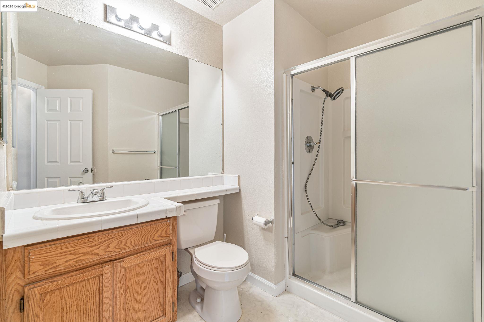 Detail Gallery Image 19 of 56 For 4212 Mcswain Ct, Antioch,  CA 94531 - 5 Beds | 3 Baths