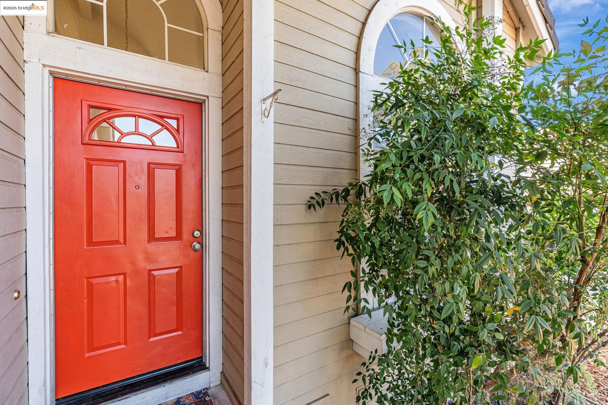 Detail Gallery Image 3 of 56 For 4212 Mcswain Ct, Antioch,  CA 94531 - 5 Beds | 3 Baths