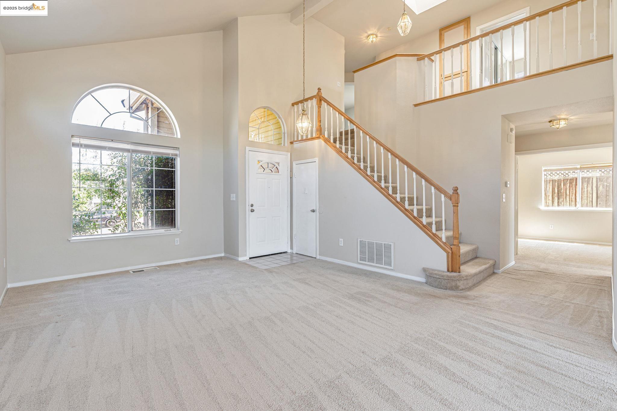 Detail Gallery Image 6 of 56 For 4212 Mcswain Ct, Antioch,  CA 94531 - 5 Beds | 3 Baths