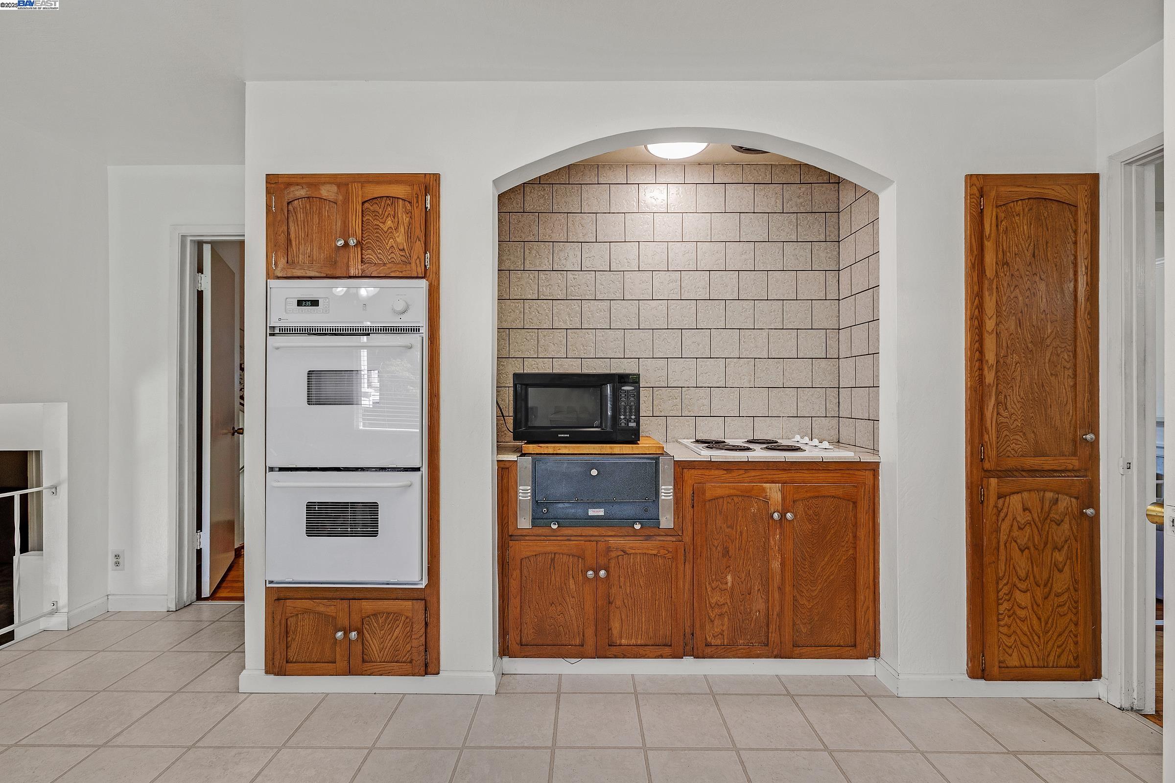 Detail Gallery Image 11 of 38 For 4251 Nicolet Ave, Fremont,  CA 94536 - 4 Beds | 3 Baths