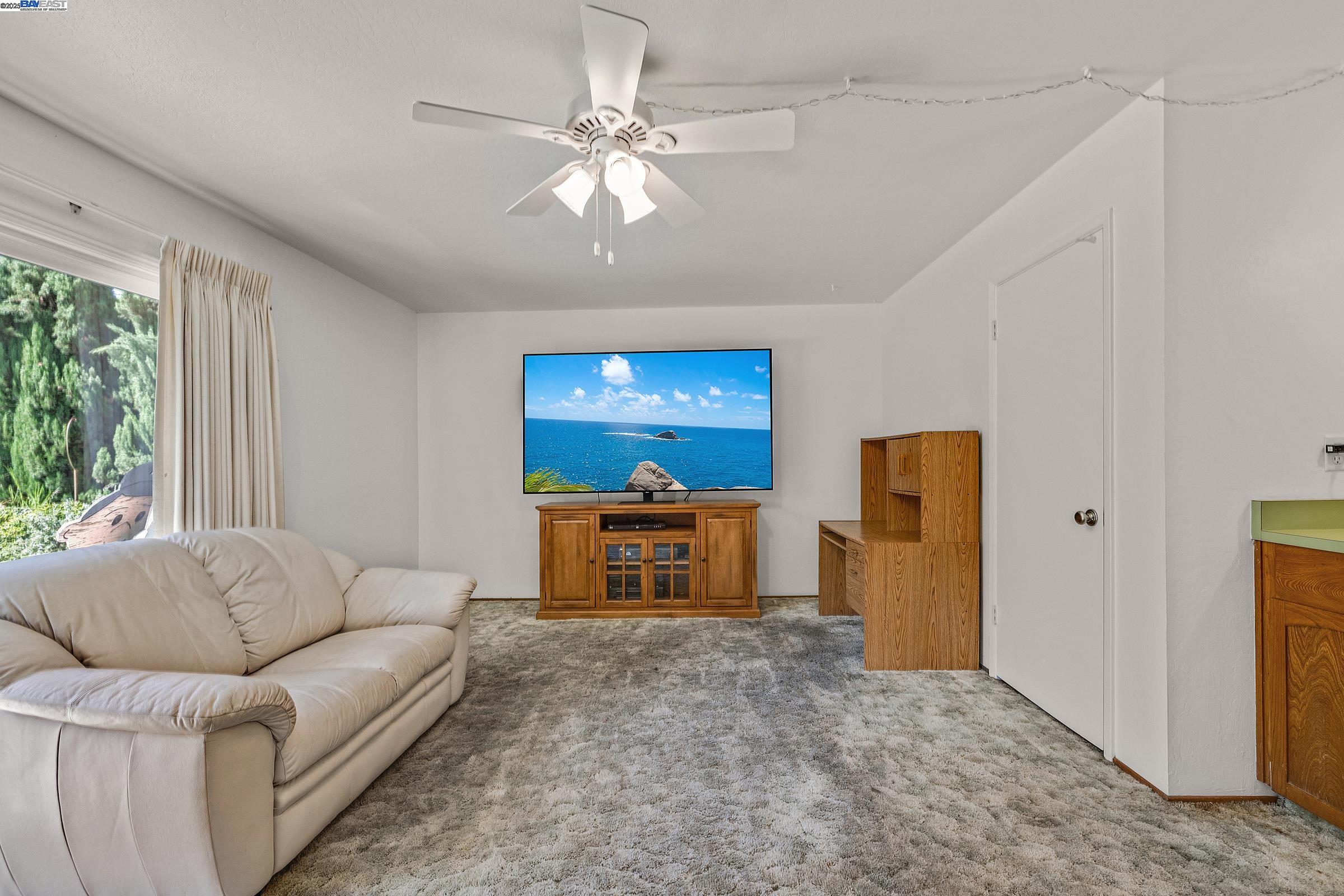 Detail Gallery Image 17 of 38 For 4251 Nicolet Ave, Fremont,  CA 94536 - 4 Beds | 3 Baths