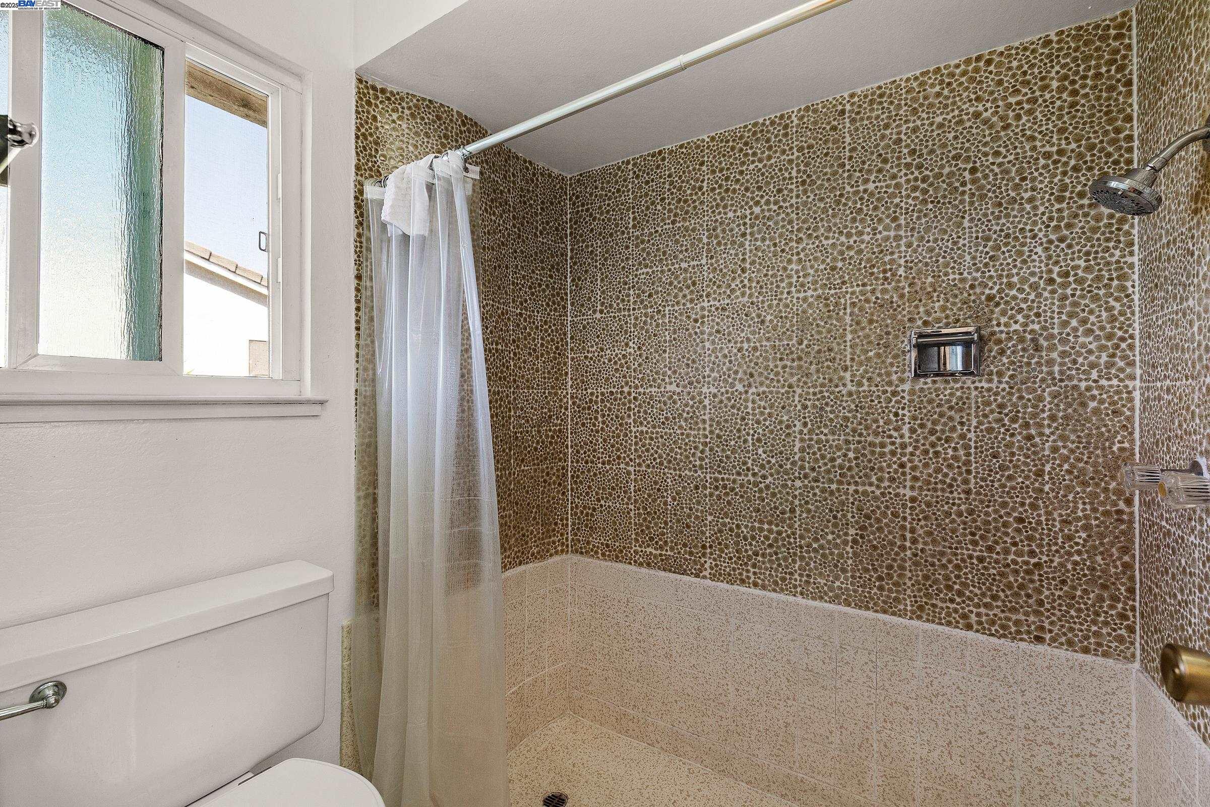 Detail Gallery Image 26 of 38 For 4251 Nicolet Ave, Fremont,  CA 94536 - 4 Beds | 3 Baths