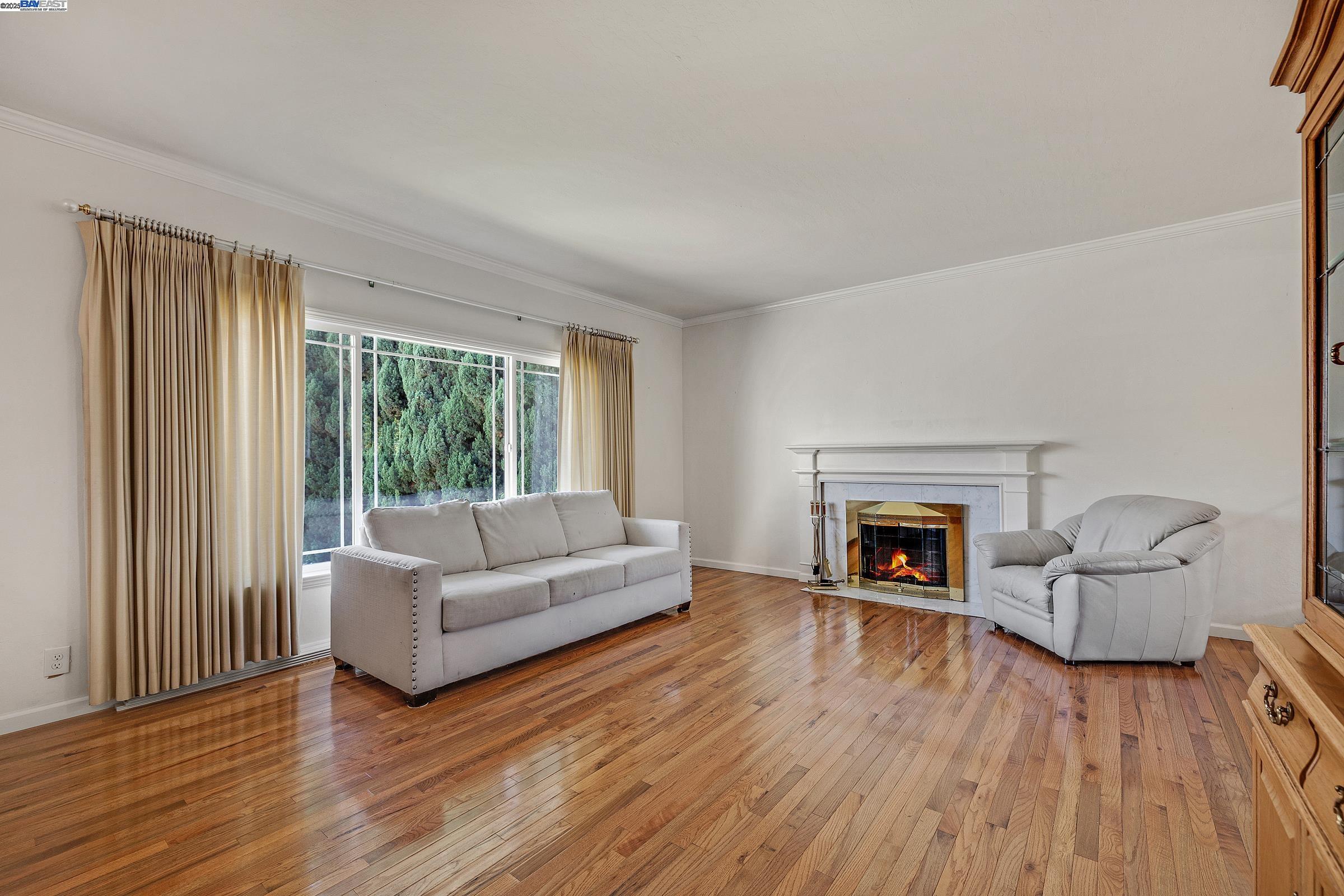 Detail Gallery Image 4 of 38 For 4251 Nicolet Ave, Fremont,  CA 94536 - 4 Beds | 3 Baths