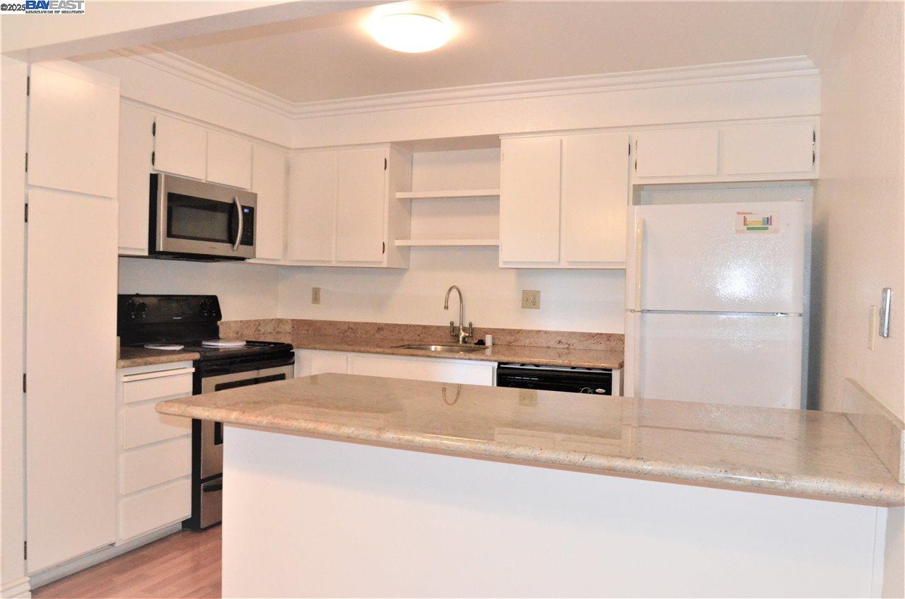 Detail Gallery Image 5 of 20 For 46892 Fernald Cmn, Fremont,  CA 94539 - 2 Beds | 1 Baths