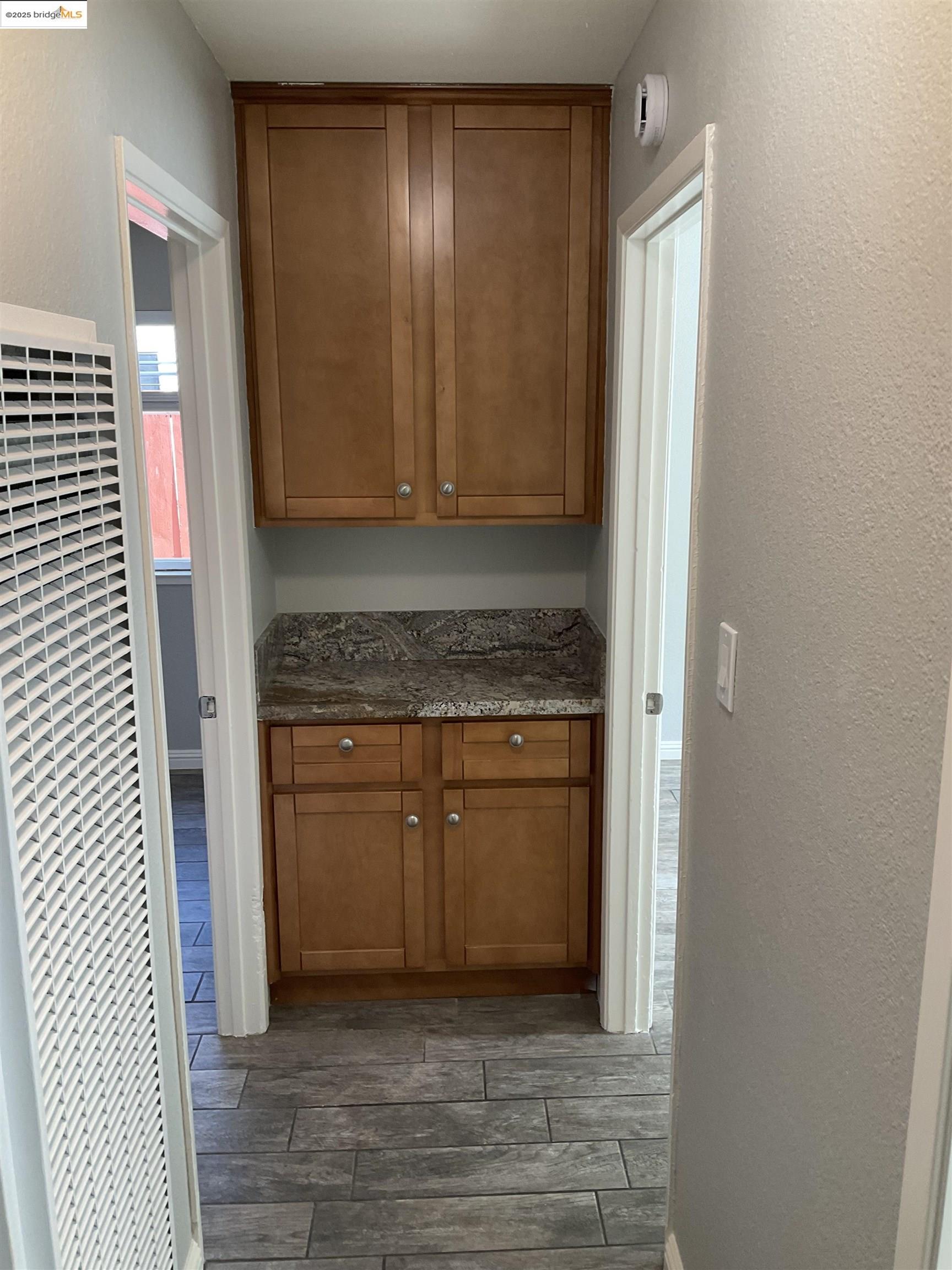 Detail Gallery Image 5 of 11 For 223 E. Trident Drive, Pittsburg,  CA 94565 - 4 Beds | 2 Baths