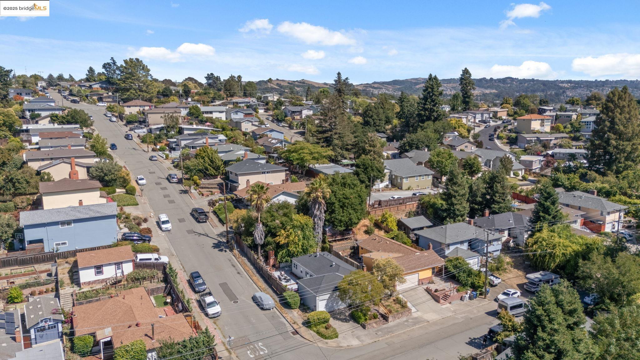 Detail Gallery Image 14 of 14 For 18628 Madison Ave, Castro Valley,  CA 94546 - 2 Beds | 1 Baths