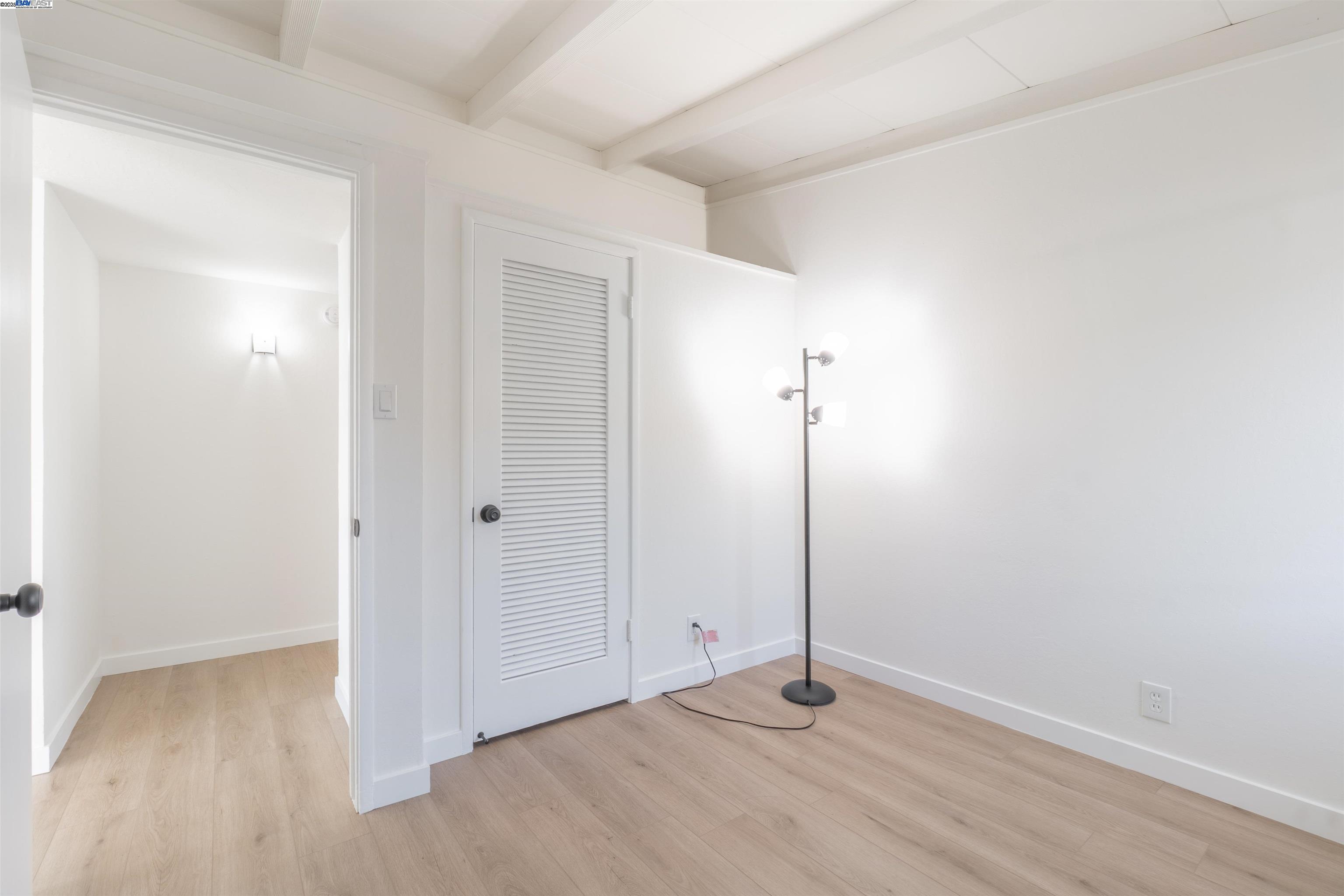 Detail Gallery Image 14 of 27 For 27458 Capri Ave, Hayward,  CA 94545 - 3 Beds | 2 Baths