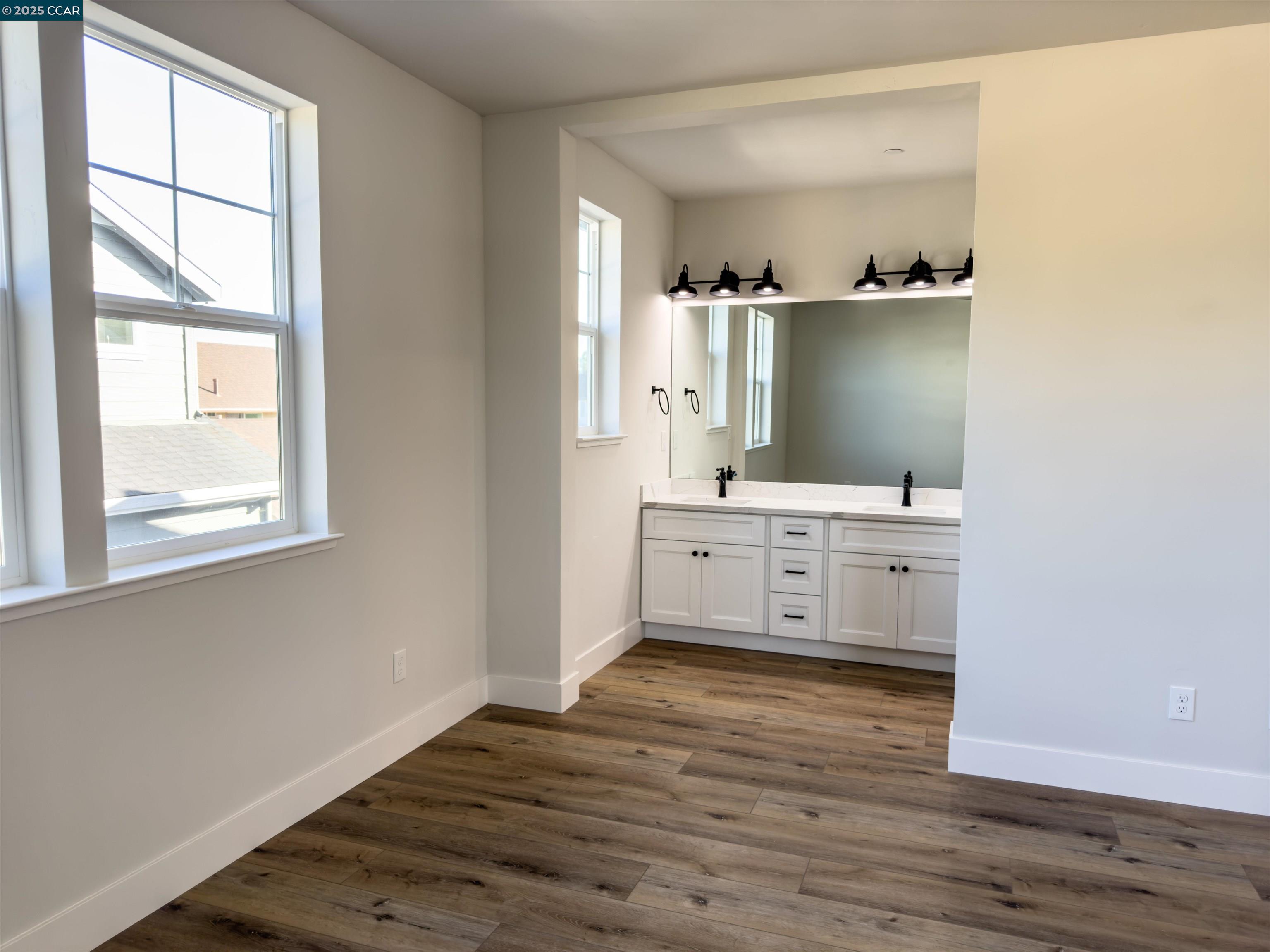 Detail Gallery Image 25 of 31 For 4684 Prospect Ave, Santa Rosa,  CA 95409-1500 - 4 Beds | 3 Baths