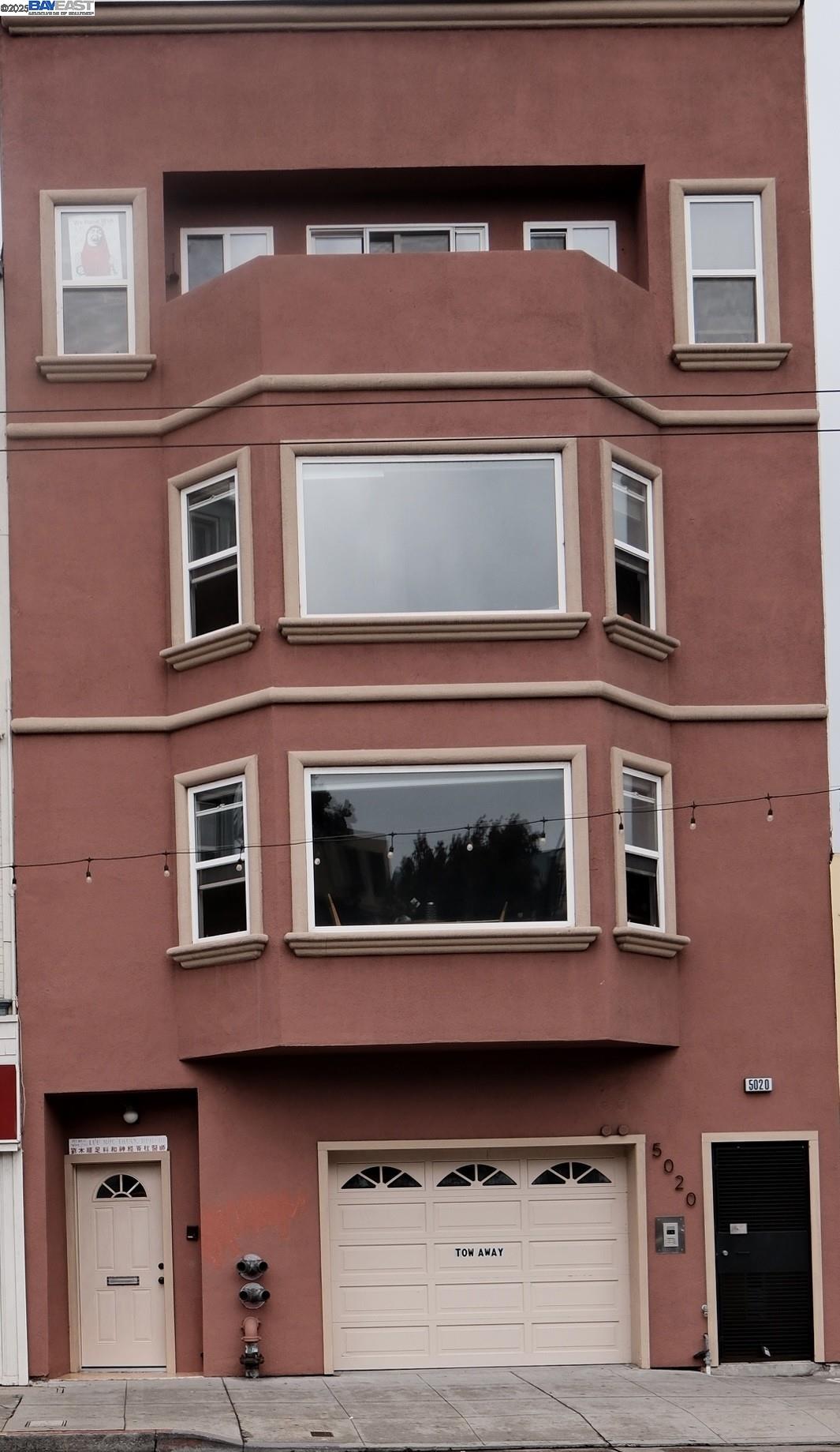 5020 Mission Street #1