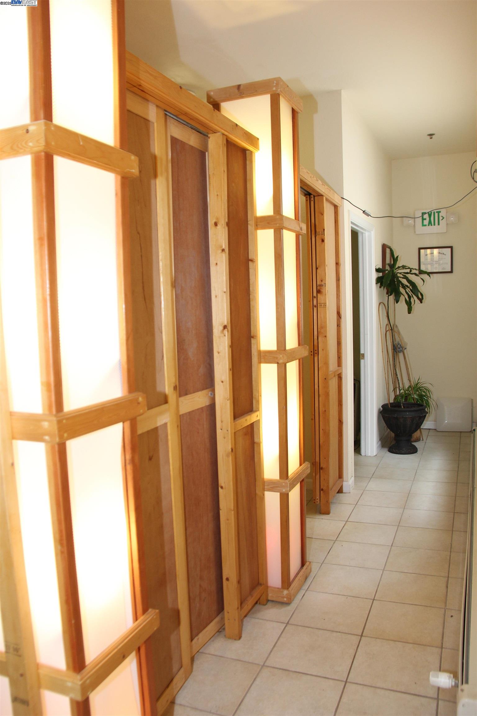 Detail Gallery Image 11 of 15 For 5020 Missoin Street #1,  San Francisco,  CA 94112 - 0 Beds | 0/1 Baths