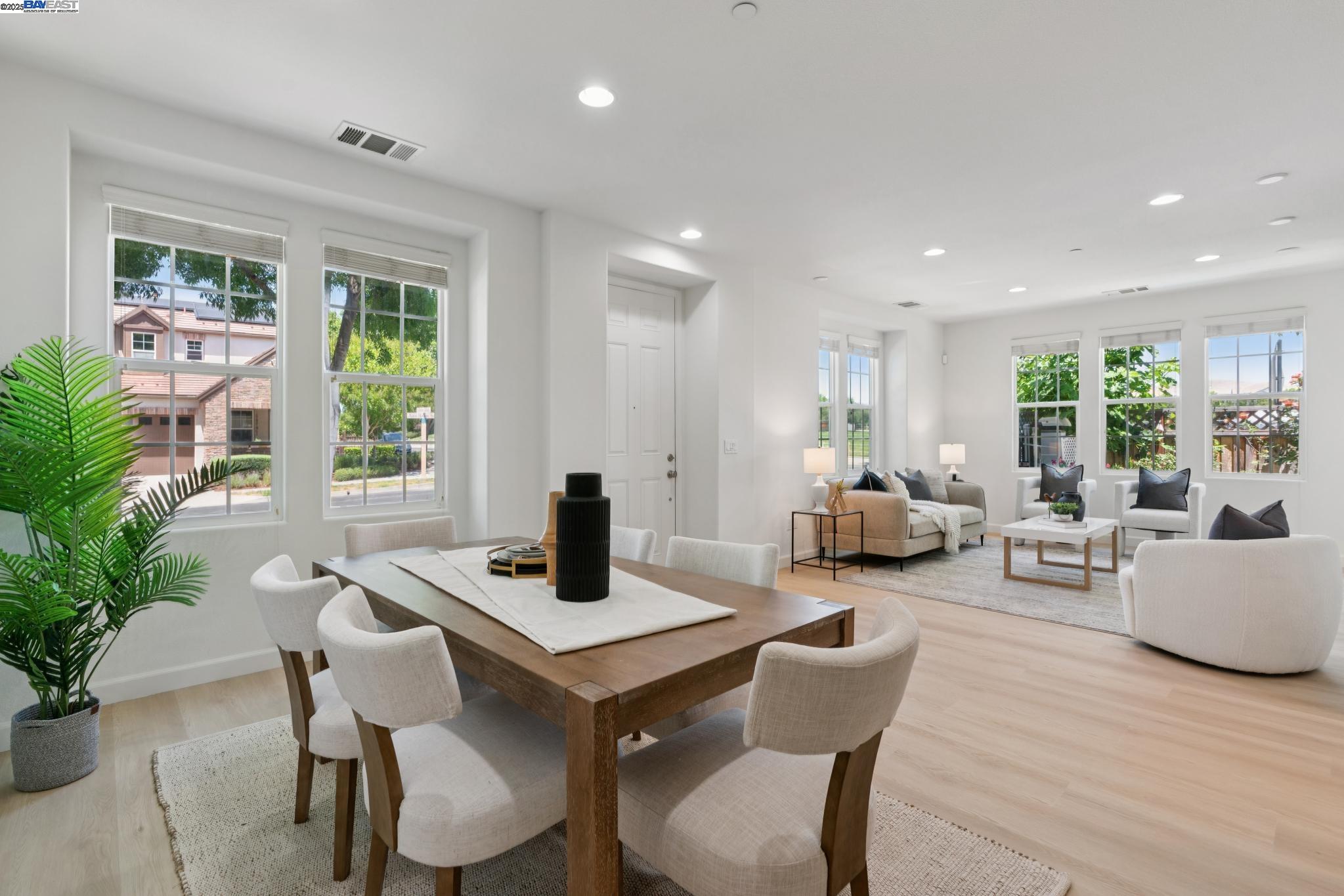 Detail Gallery Image 8 of 48 For 4298 Astor Hollow St, San Ramon,  CA 94582 - 3 Beds | 2/1 Baths