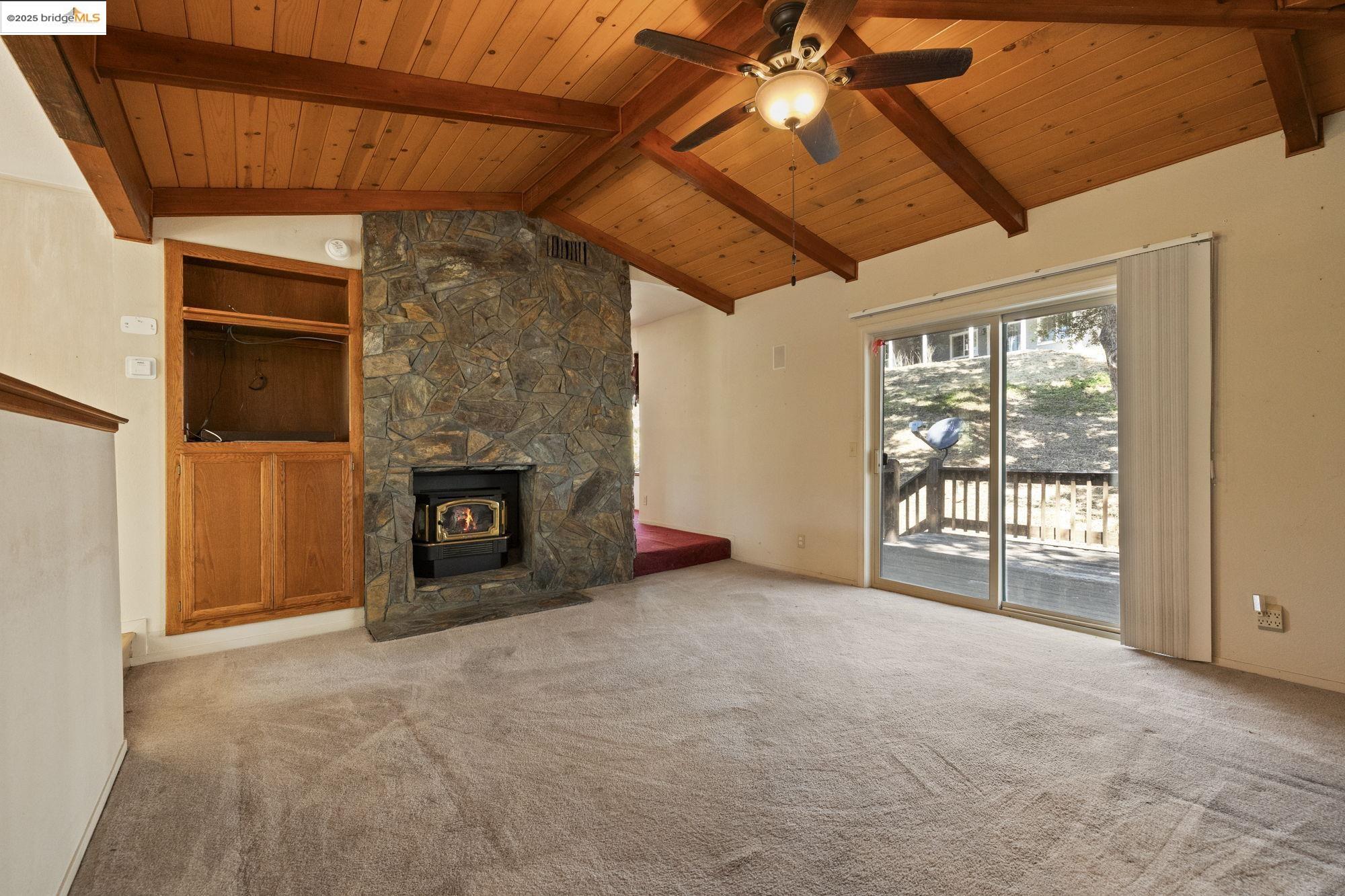Detail Gallery Image 14 of 50 For 20059 Pleasant View Dr., Groveland,  CA 95321 - 3 Beds | 3 Baths