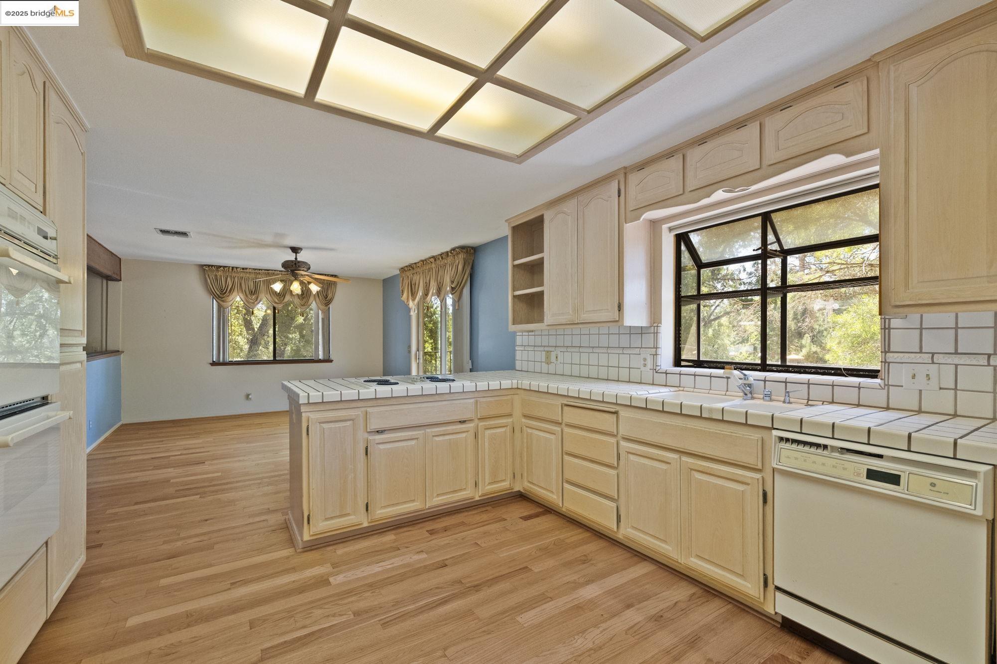 Detail Gallery Image 20 of 50 For 20059 Pleasant View Dr., Groveland,  CA 95321 - 3 Beds | 3 Baths