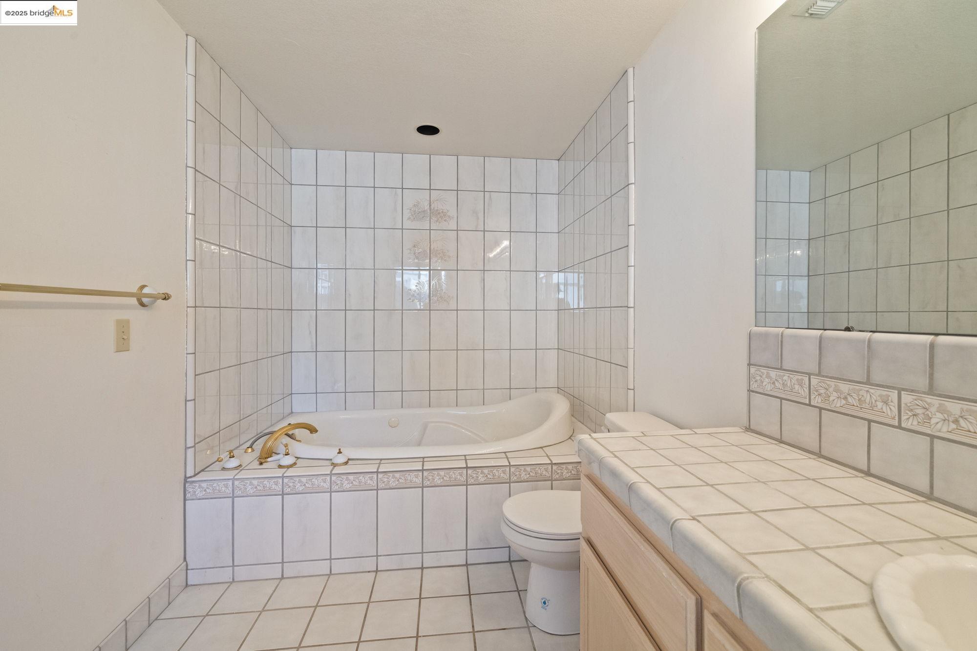 Detail Gallery Image 33 of 50 For 20059 Pleasant View Dr., Groveland,  CA 95321 - 3 Beds | 3 Baths