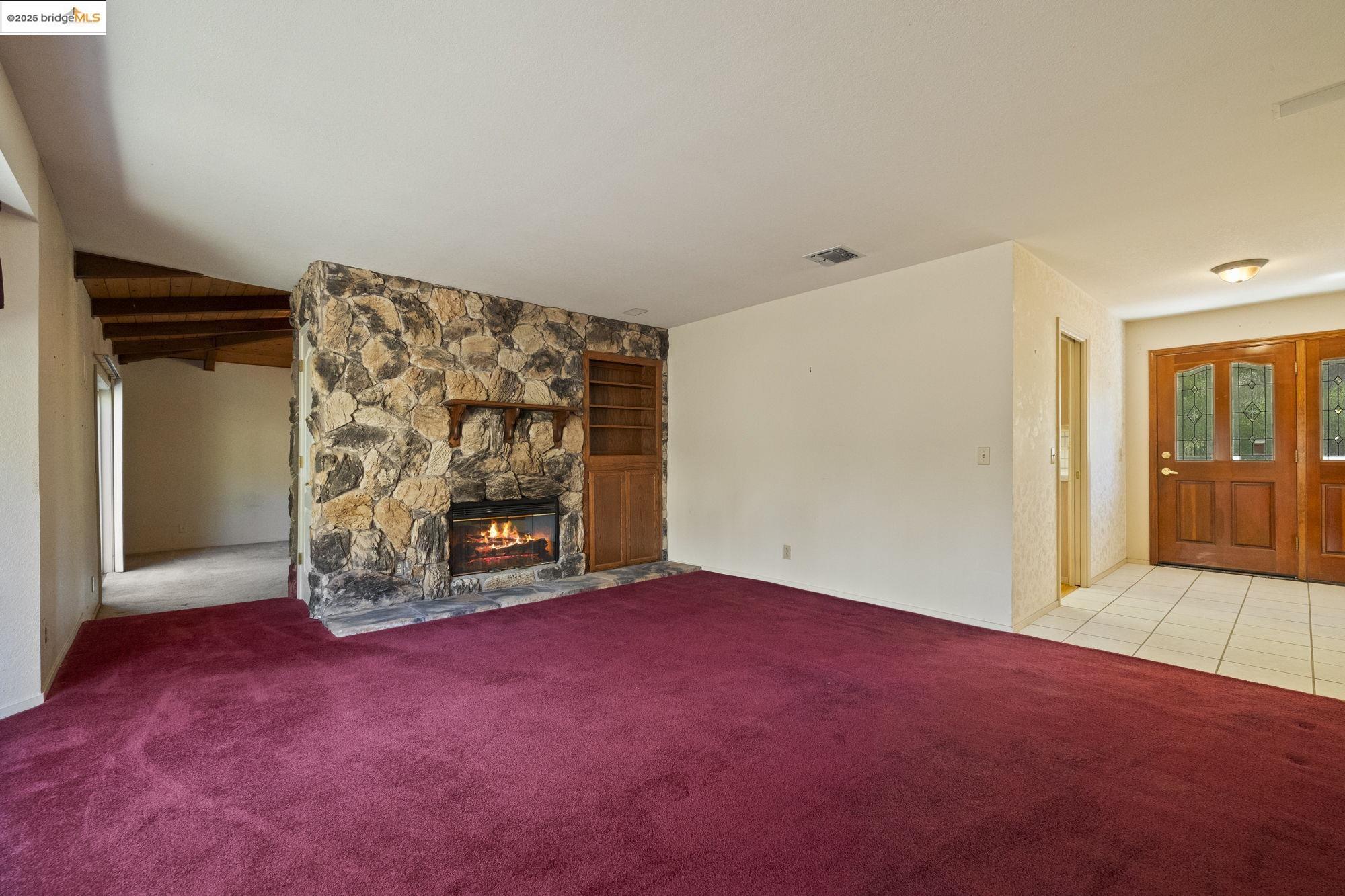 Detail Gallery Image 10 of 50 For 20059 Pleasant View Dr., Groveland,  CA 95321 - 3 Beds | 3 Baths