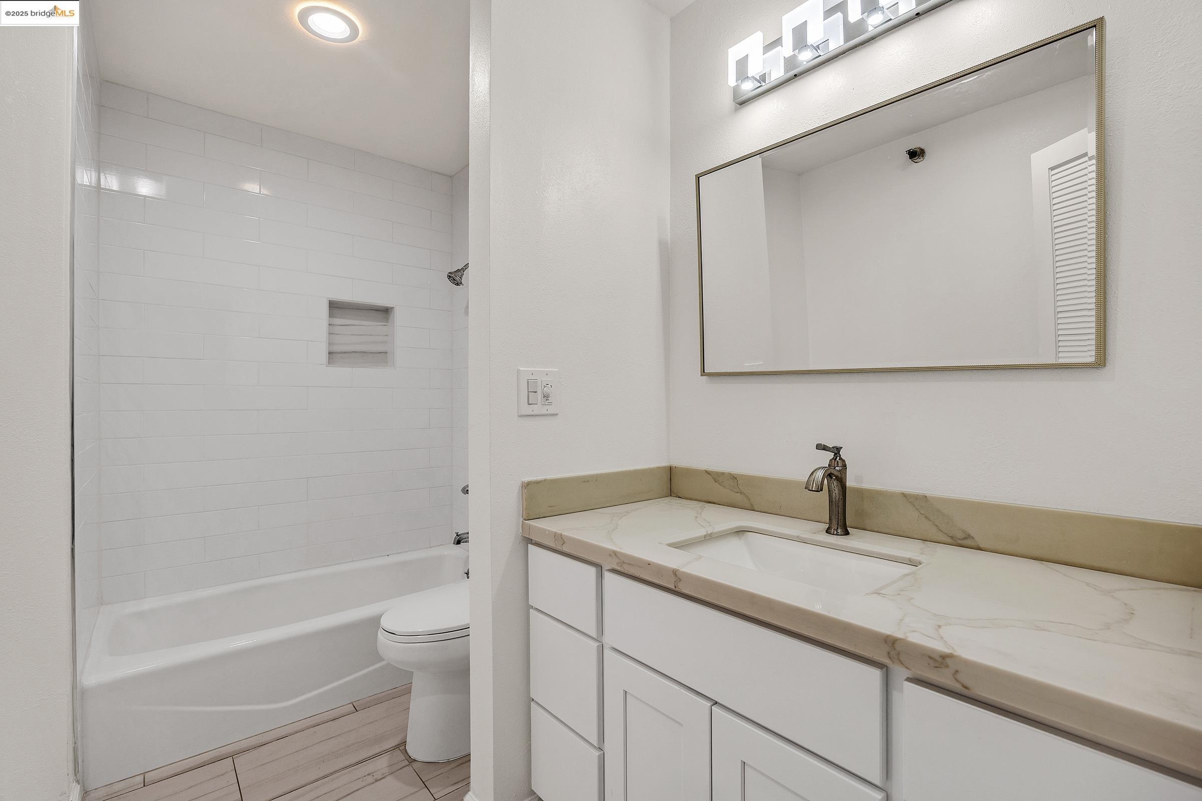 Photo #13: 41108390 Listing: Photo #13