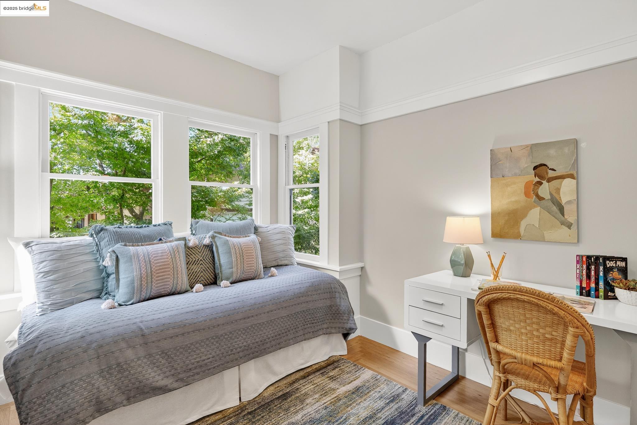Detail Gallery Image 33 of 50 For 155 Arbor Dr, Piedmont,  CA 94610 - 3 Beds | 2 Baths