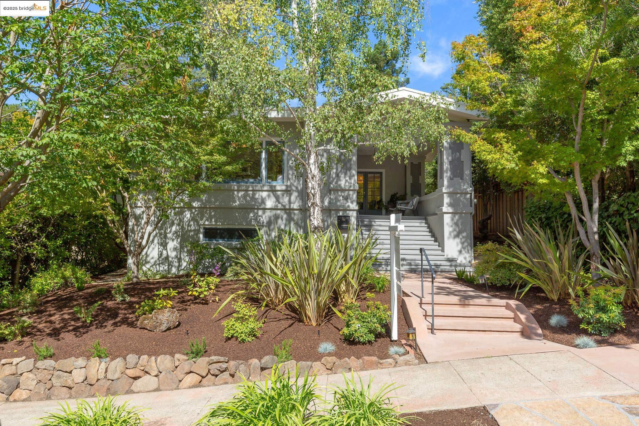 Detail Gallery Image 49 of 50 For 155 Arbor Dr, Piedmont,  CA 94610 - 3 Beds | 2 Baths