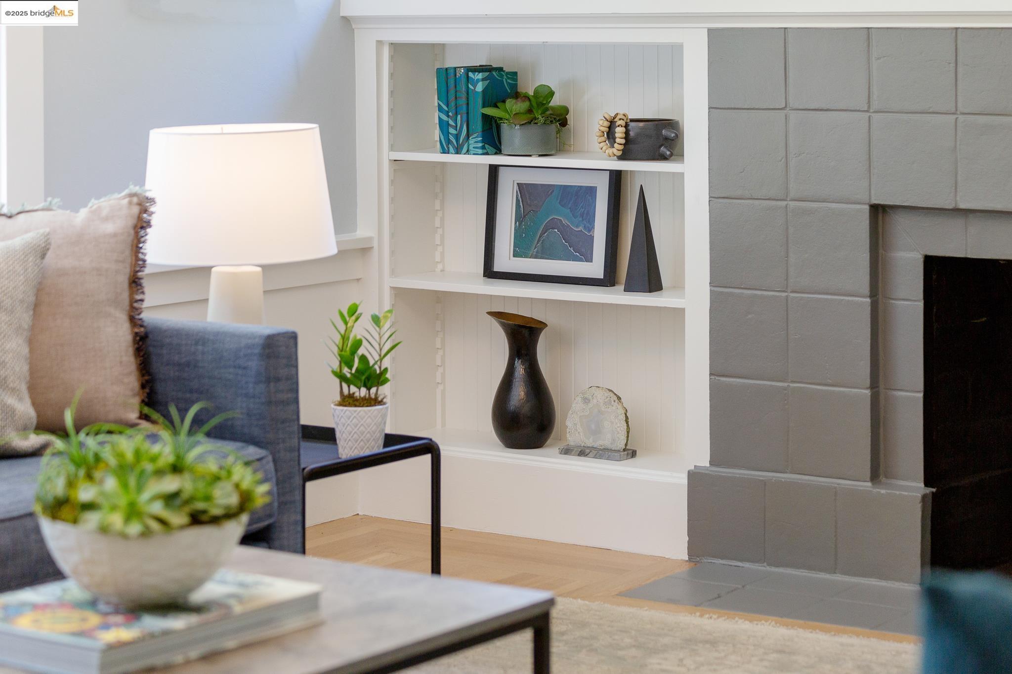 Detail Gallery Image 8 of 50 For 155 Arbor Dr, Piedmont,  CA 94610 - 3 Beds | 2 Baths