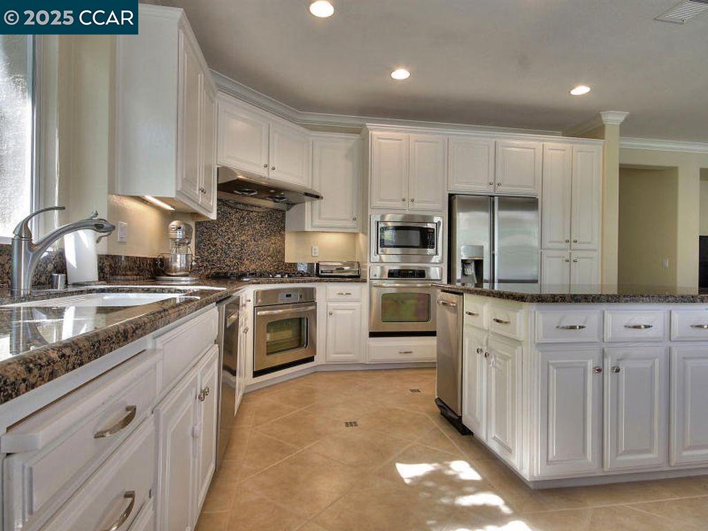 Detail Gallery Image 19 of 30 For 60 Foster Dr, San Ramon,  CA 94583 - 5 Beds | 3 Baths