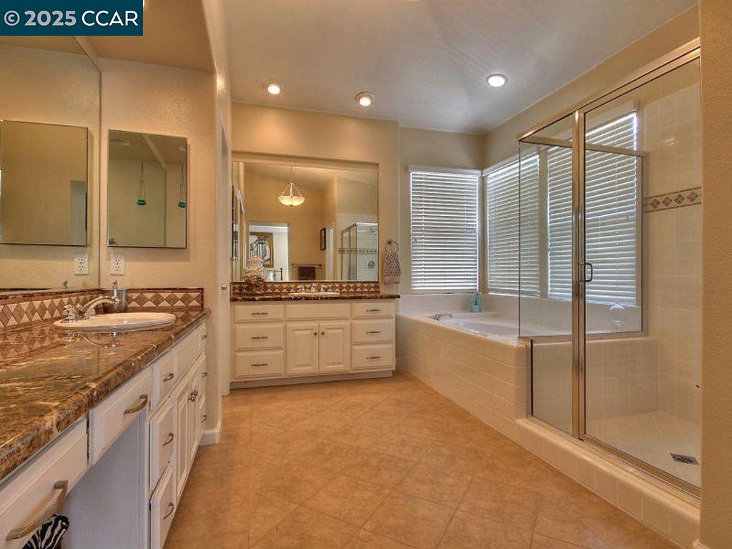 Detail Gallery Image 25 of 30 For 60 Foster Dr, San Ramon,  CA 94583 - 5 Beds | 3 Baths