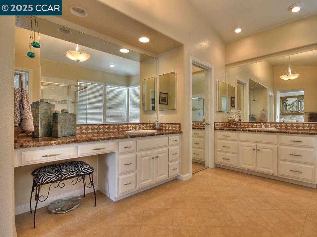 Detail Gallery Image 26 of 30 For 60 Foster Dr, San Ramon,  CA 94583 - 5 Beds | 3 Baths