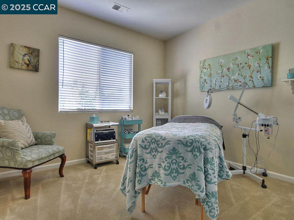 Detail Gallery Image 8 of 30 For 60 Foster Dr, San Ramon,  CA 94583 - 5 Beds | 3 Baths