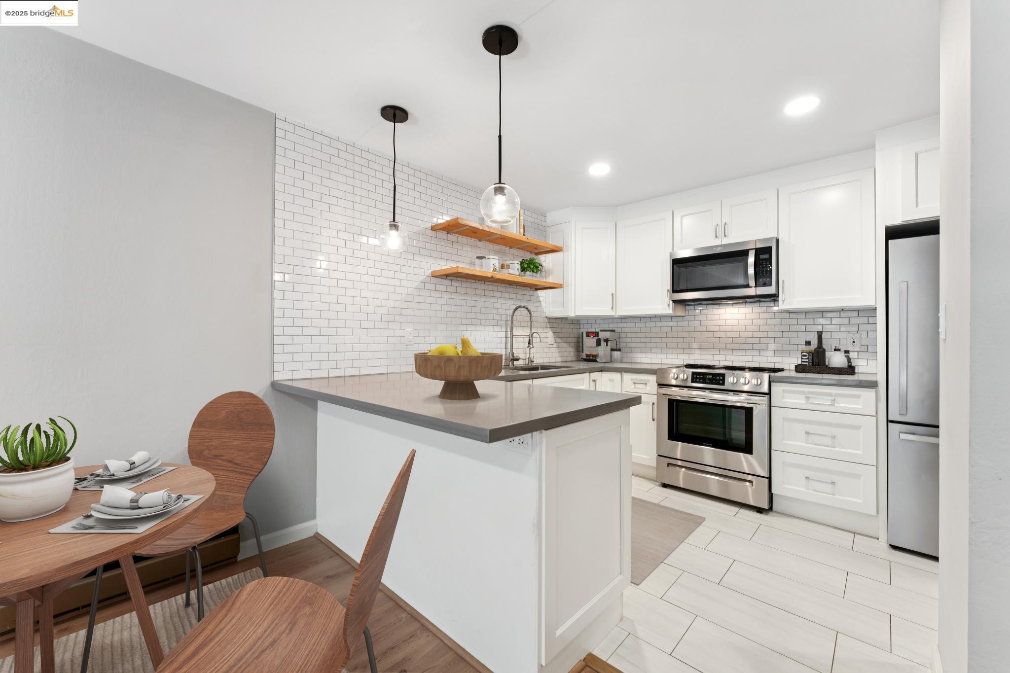 Photo #2: 41108398 Listing 