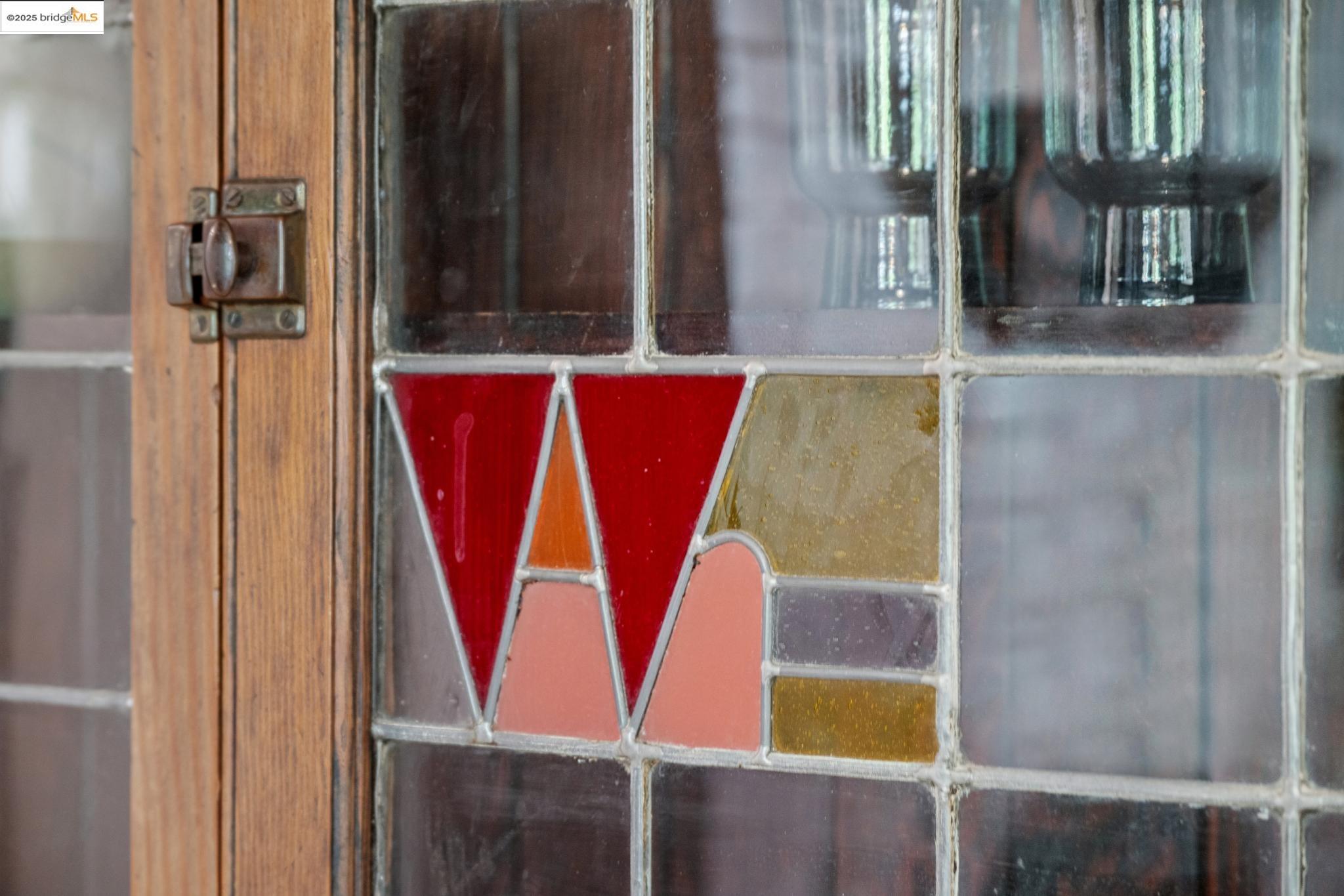 Detail Gallery Image 13 of 45 For 2114 E 30th St, Oakland,  CA 94606 - 3 Beds | 2 Baths