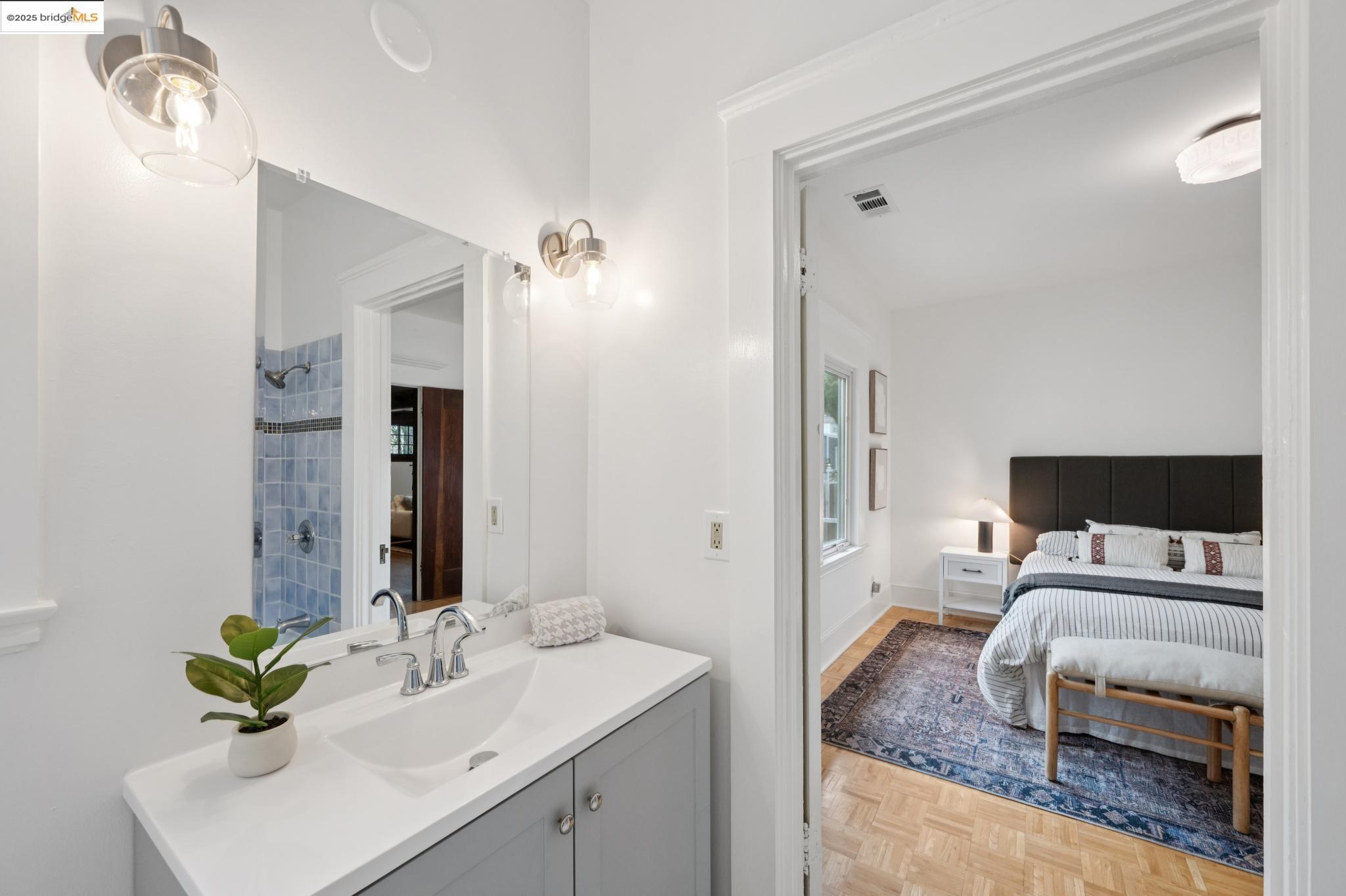 Detail Gallery Image 20 of 45 For 2114 E 30th St, Oakland,  CA 94606 - 3 Beds | 2 Baths